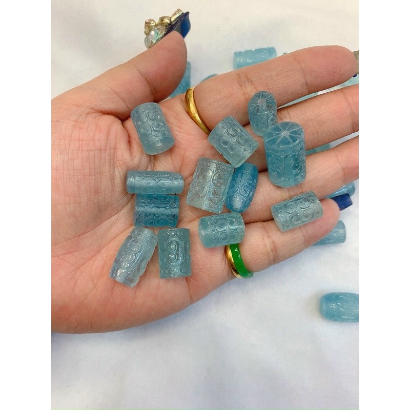 Vòng lu thống đá aquamarine tinh xảo